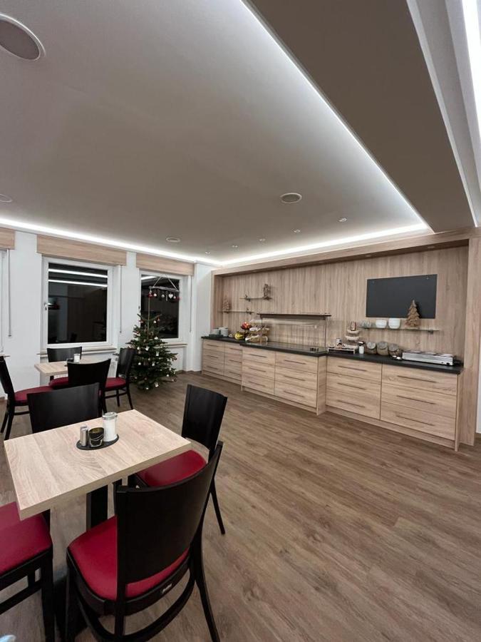 Clemens Hotel 3*
